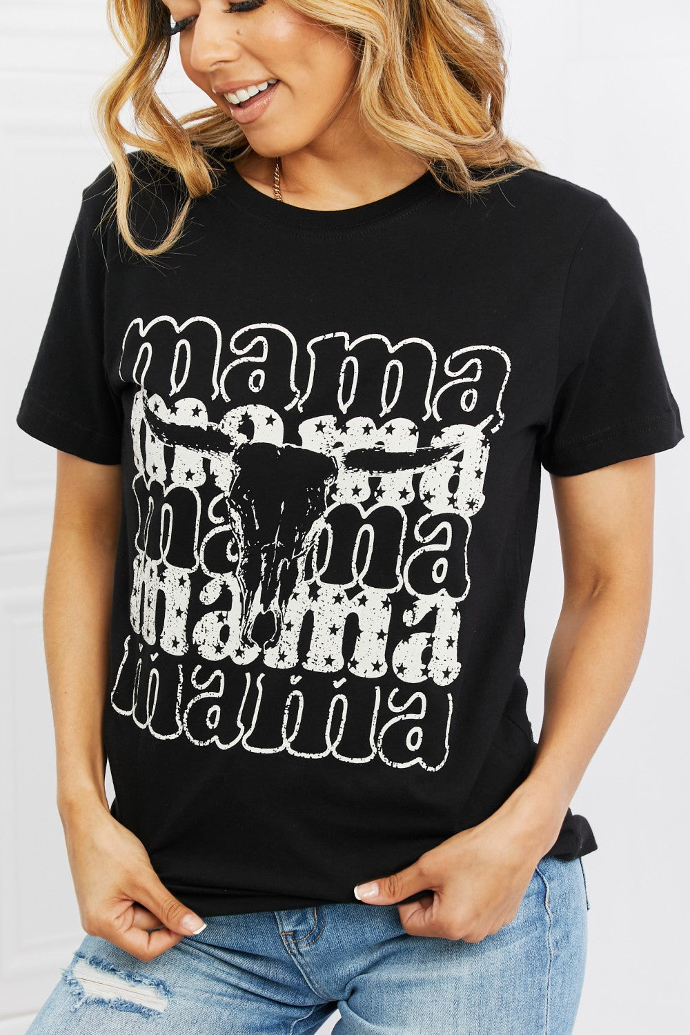 Mama Full Size Graphic Tee in Black