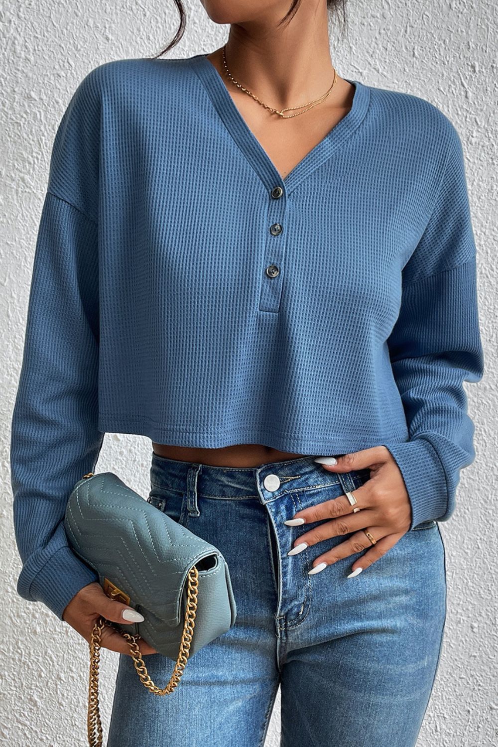 Cropped V-Neck Raglan Sleeve Buttoned Long Sleeve